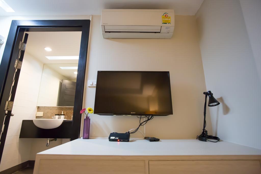 Snooze Hotel Thonglor Bangkok Ngoại thất bức ảnh