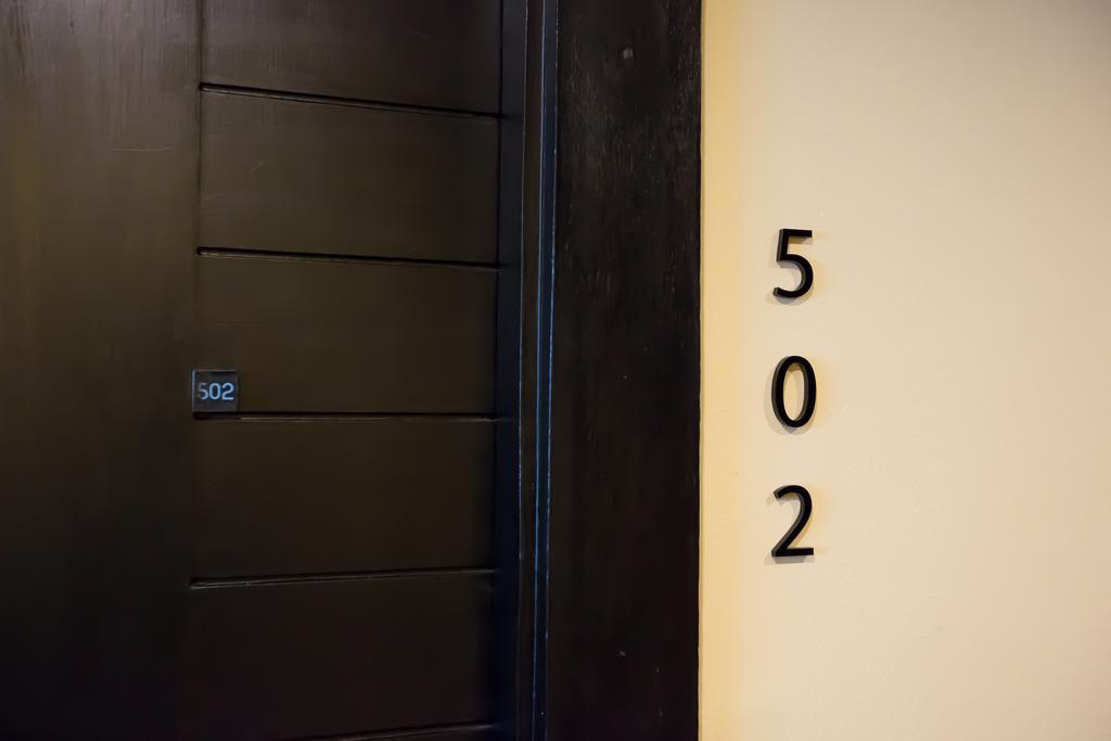 Snooze Hotel Thonglor Bangkok Ngoại thất bức ảnh