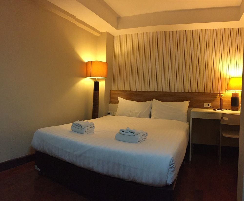 Snooze Hotel Thonglor Bangkok Ngoại thất bức ảnh