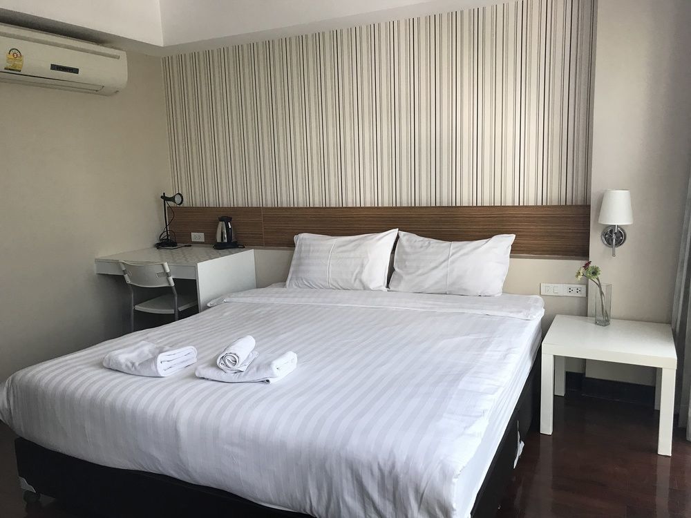 Snooze Hotel Thonglor Bangkok Ngoại thất bức ảnh