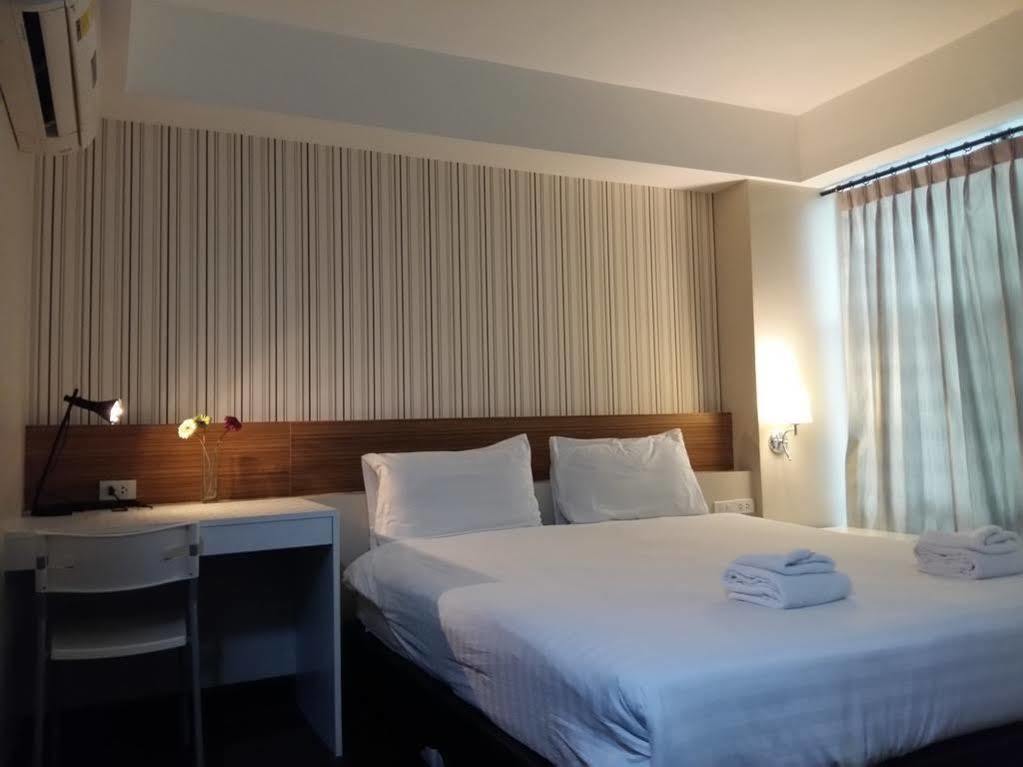 Snooze Hotel Thonglor Bangkok Ngoại thất bức ảnh