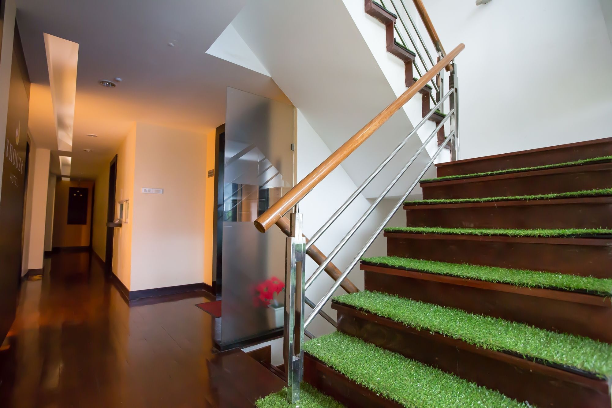 Snooze Hotel Thonglor Bangkok Ngoại thất bức ảnh