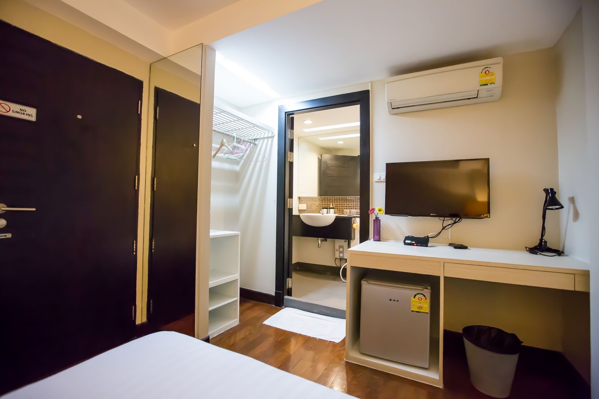 Snooze Hotel Thonglor Bangkok Ngoại thất bức ảnh